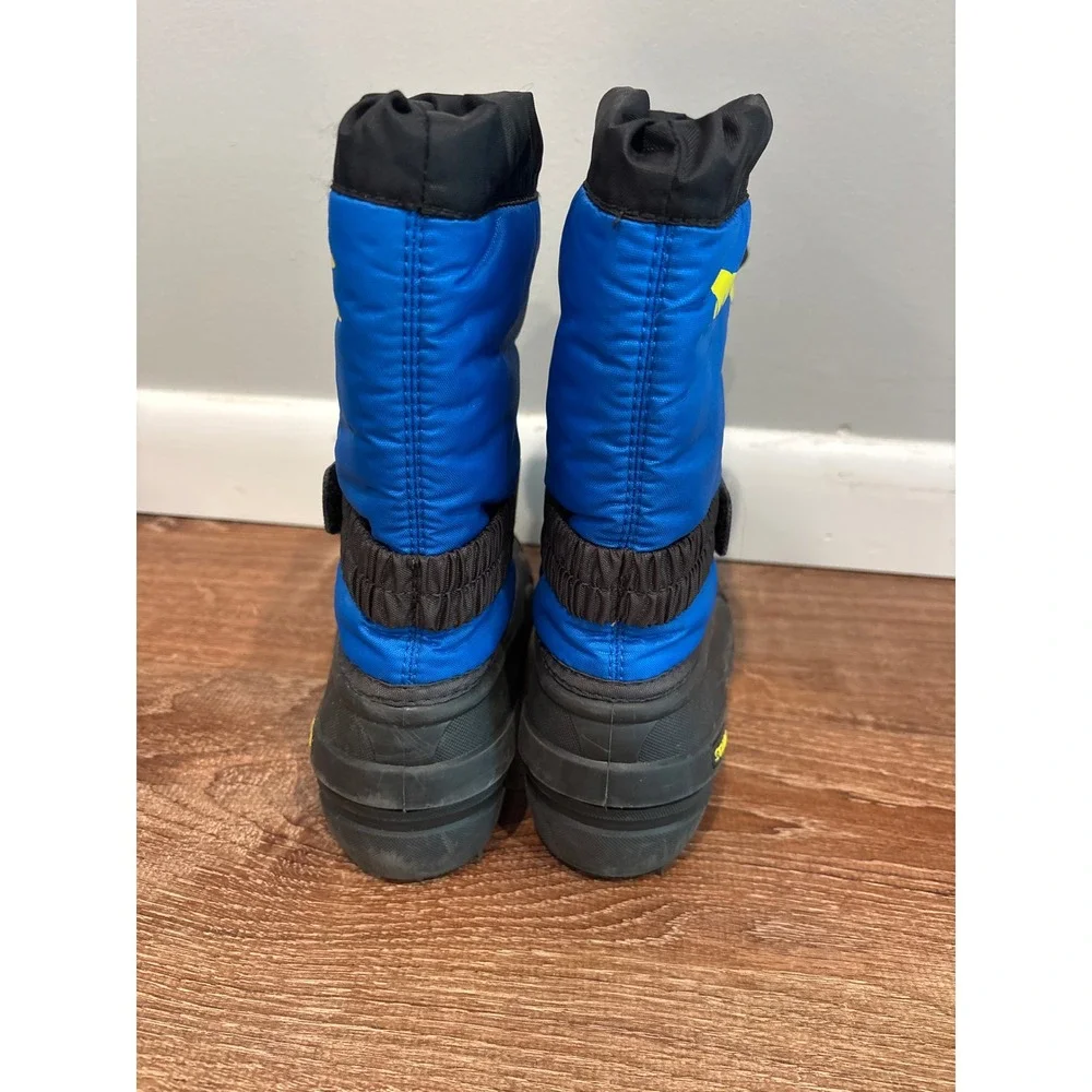 Sorel flurry winter